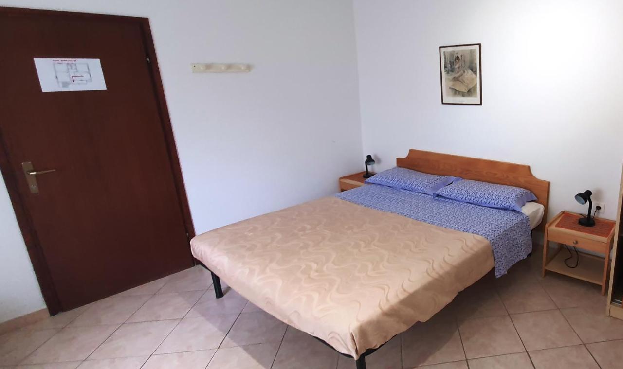 רוביני Cecillia Mare Apartments מראה חיצוני תמונה
