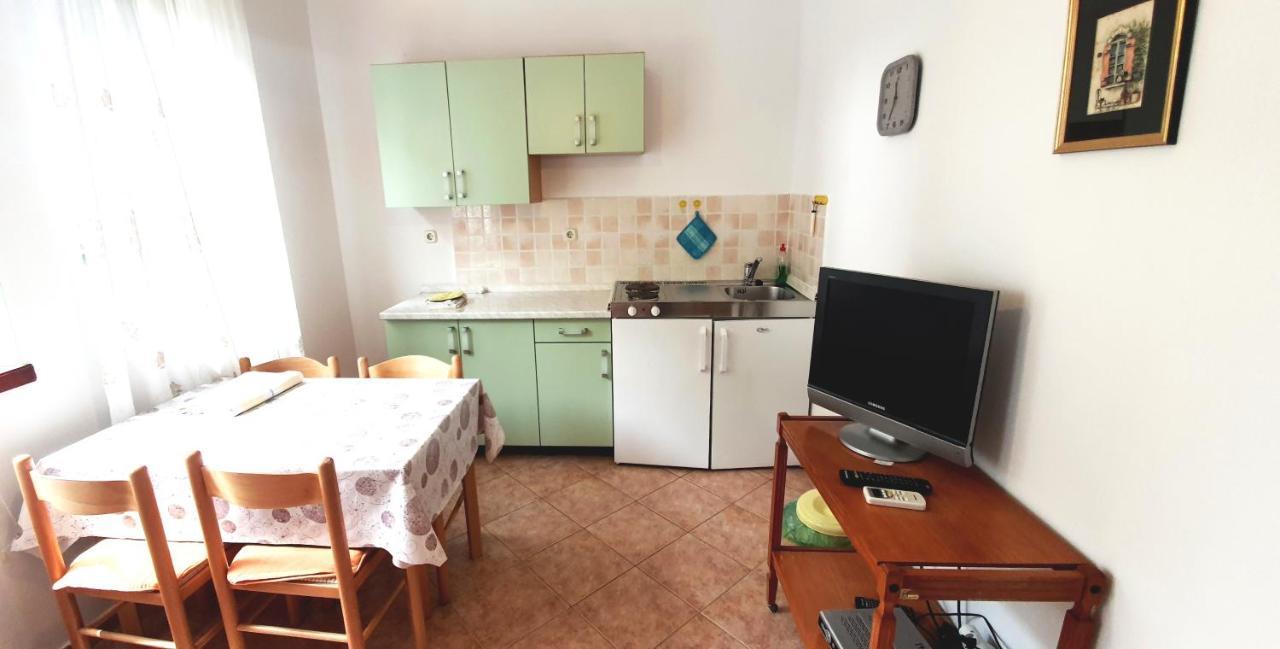 רוביני Cecillia Mare Apartments מראה חיצוני תמונה