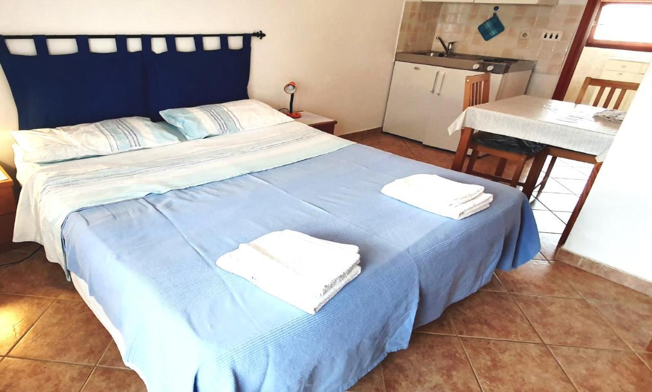 רוביני Cecillia Mare Apartments מראה חיצוני תמונה