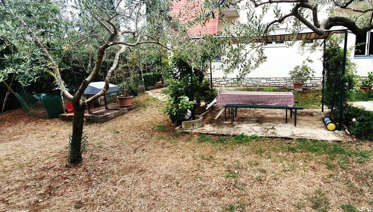 רוביני Cecillia Mare Apartments מראה חיצוני תמונה