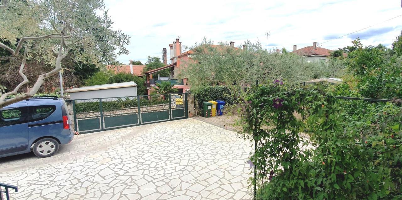 רוביני Cecillia Mare Apartments מראה חיצוני תמונה