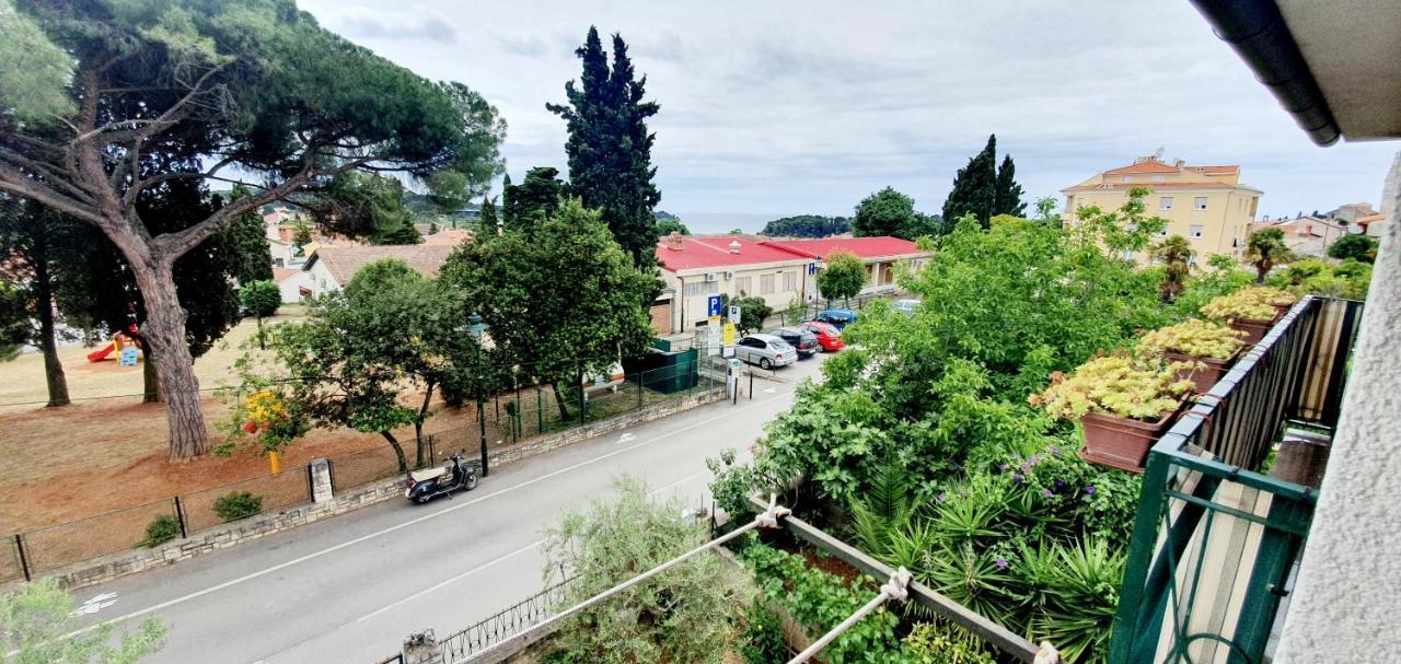 רוביני Cecillia Mare Apartments מראה חיצוני תמונה